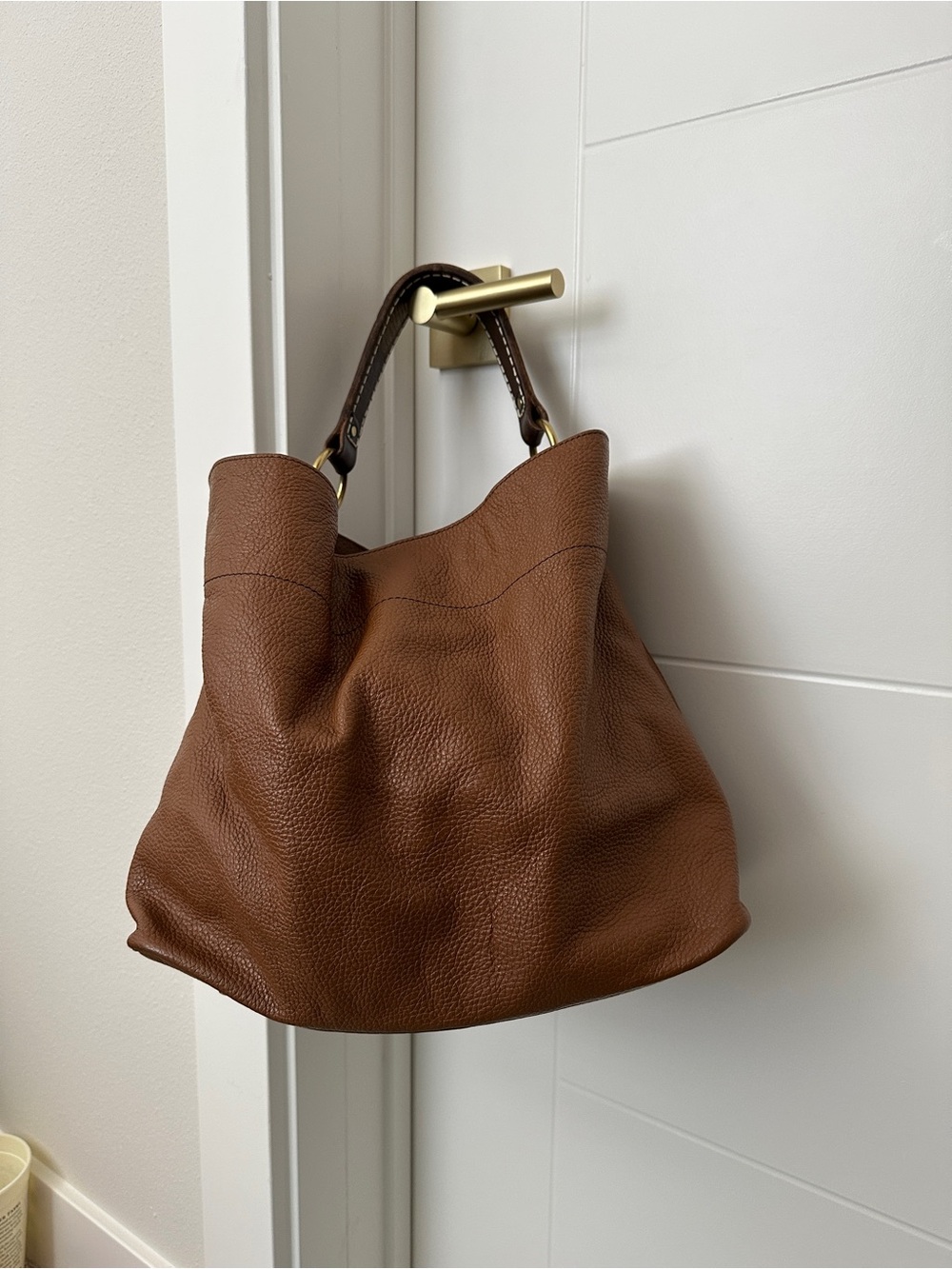 Leather shoulder bag